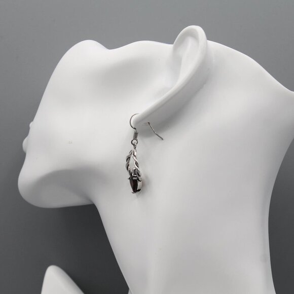 Jewelry earrings Claddagh Irish symbol red silver tone drop dangle new - Picture 6 of 8